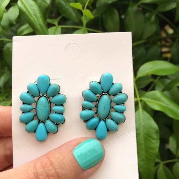 Gorgeous Turquoise Boho Flower Statement Earrings - Picture 2 of 6
